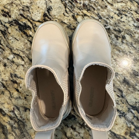 Tan Old Navy Boots Size 9 - Picture 3 of 7